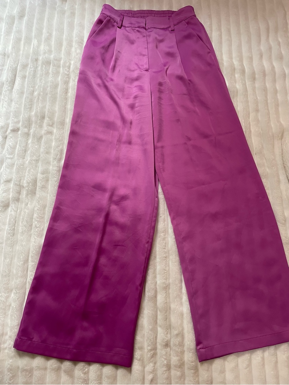 House of Harlow 1960 Wide Leg Satin Pants in Fuchsia - Picture 7 of 14